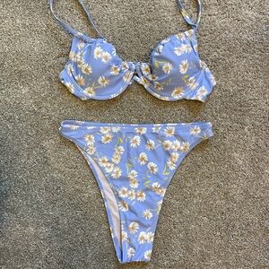 Chic Floral Bikini Set in Light Blue and Yellow